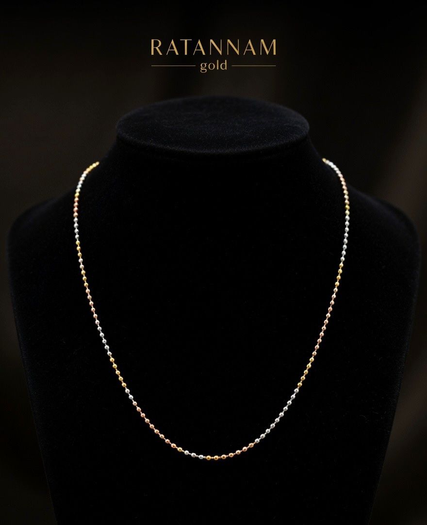 SILVER CHAIN PENDANT