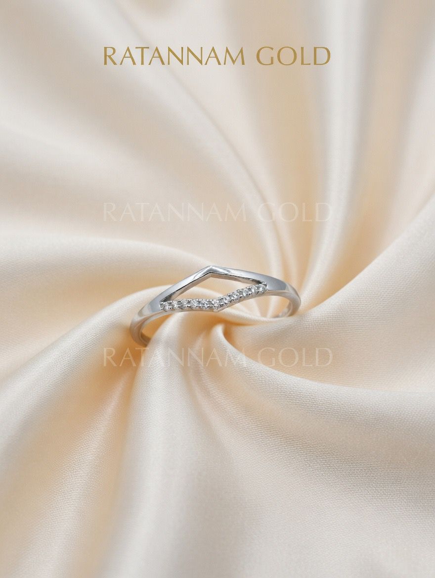 SILVER RING