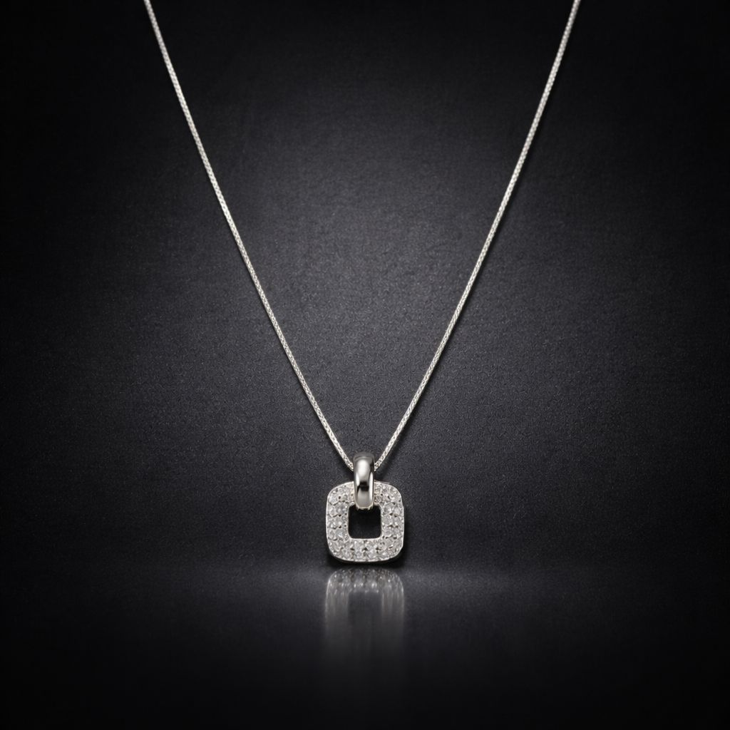SILVER CHAIN PENDANT