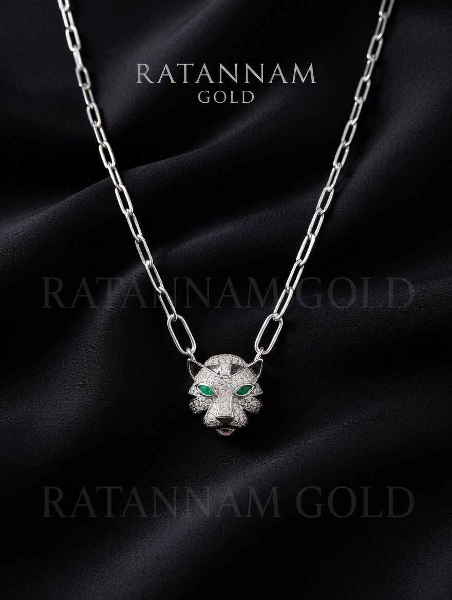 SILVER CHAIN PENDANT