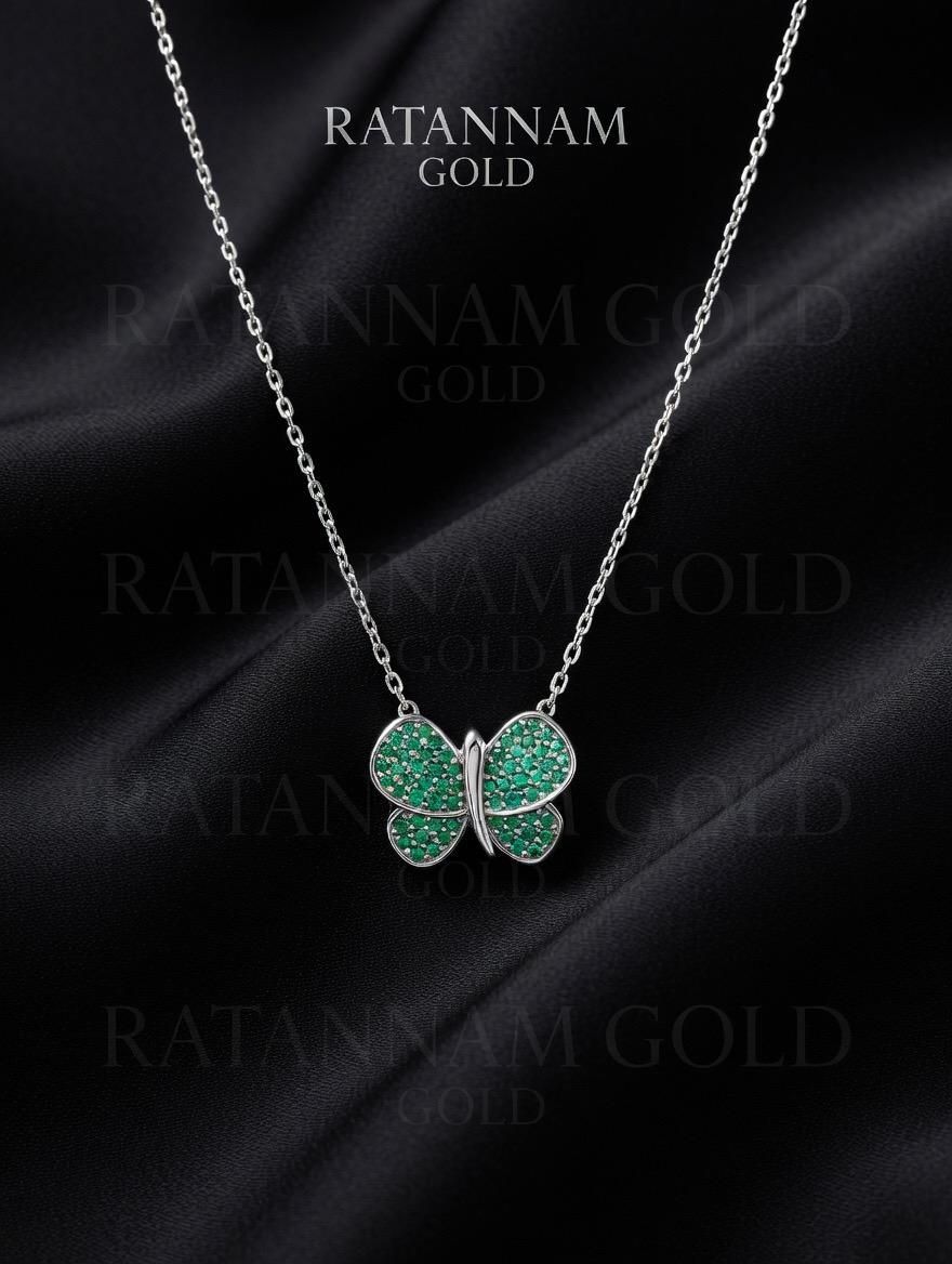 SILVER CHAIN PENDANT