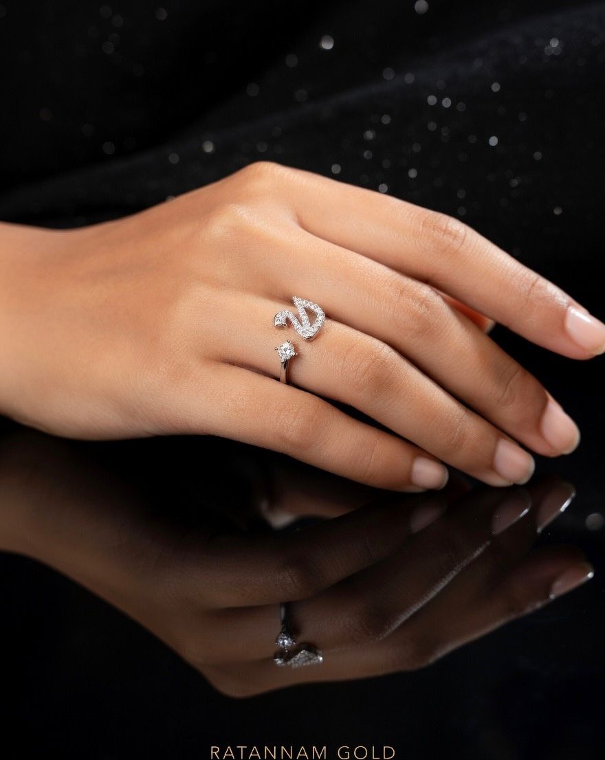 SILVER RING