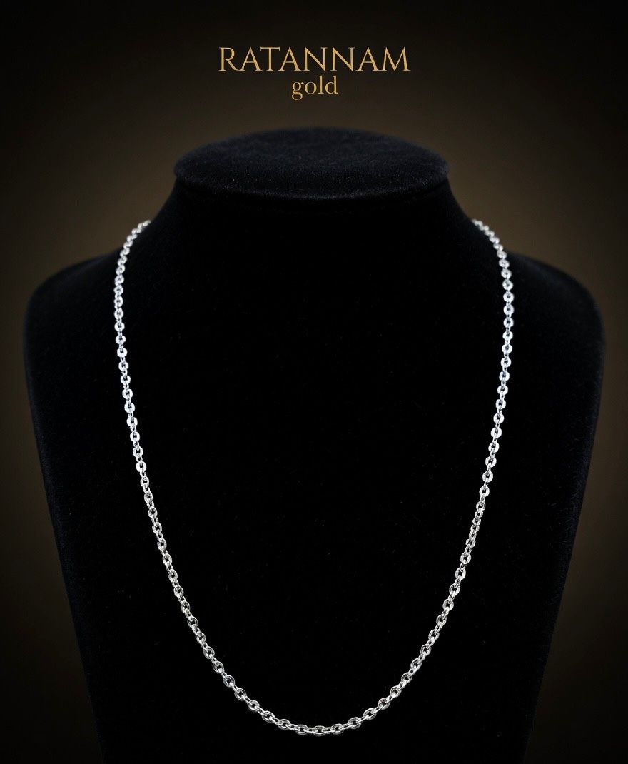 SILVER CHAIN PENDANT