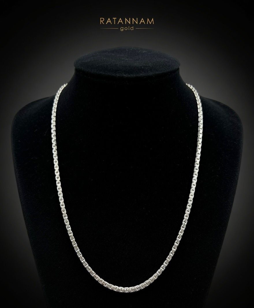 SILVER CHAIN PENDANT