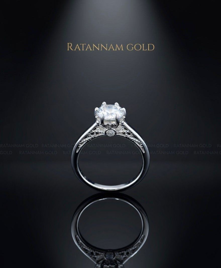 SILVER RING