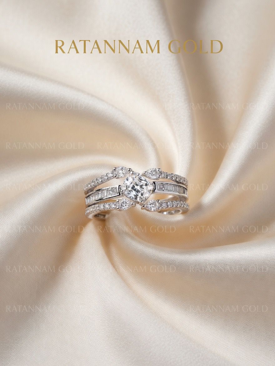 SILVER RING