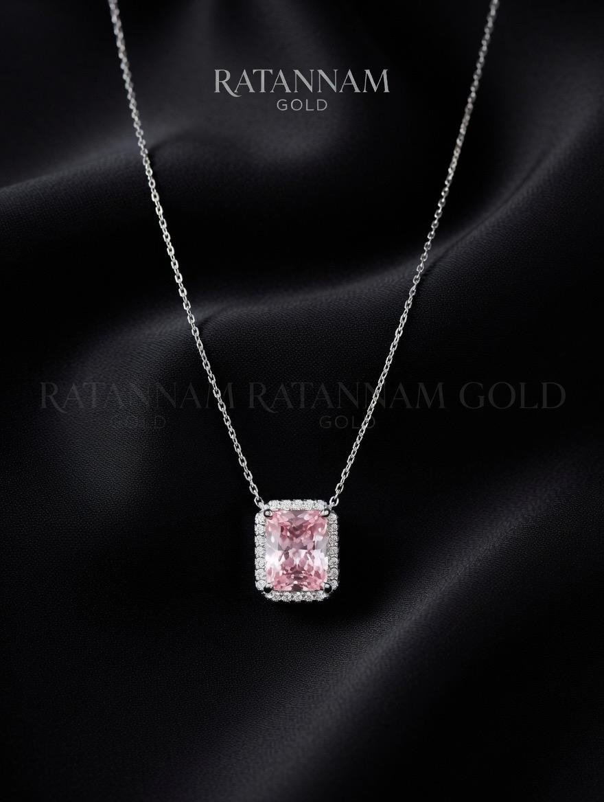 SILVER CHAIN PENDANT