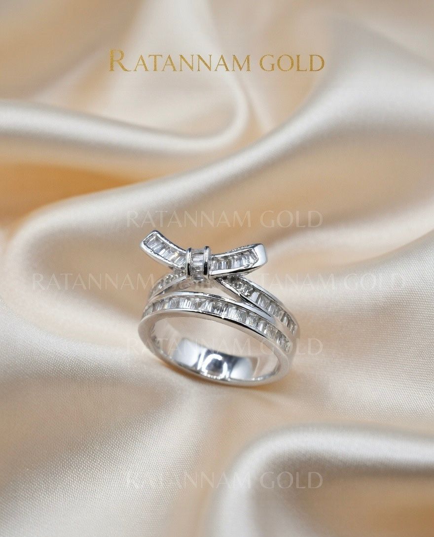 SILVER RING