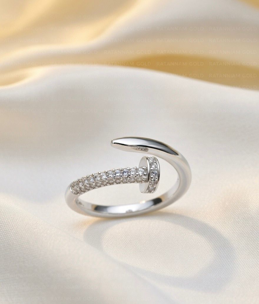 SILVER RING
